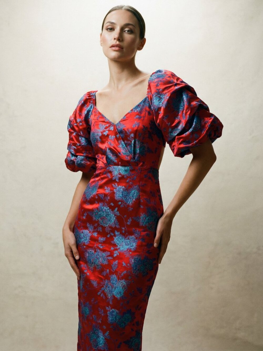 PrettyLittleThing Red and Blue Floral Puff-Sleeve Midi Dress